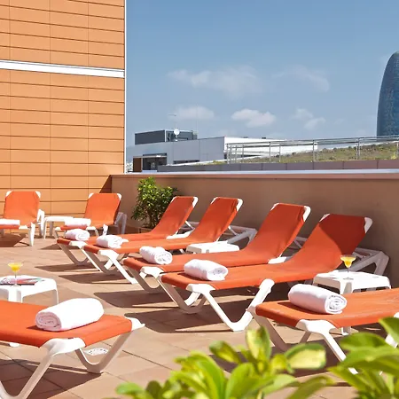 Naitly Poblenou Szálloda