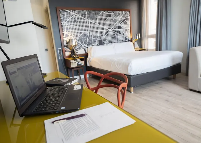 Naitly Poblenou Hotel 4*