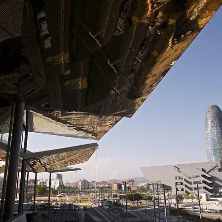 Naitly Poblenou מלון