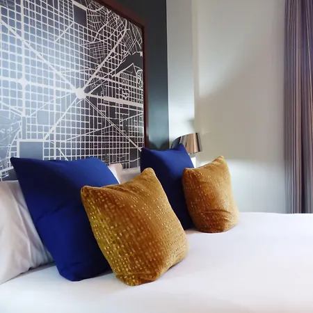 Naitly Poblenou ברצלונה