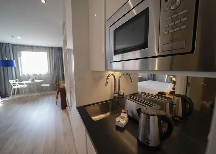 Naitly Poblenou 4* 巴塞罗那