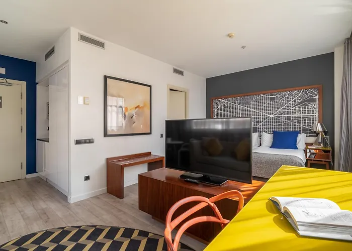 Naitly Poblenou 巴塞罗那