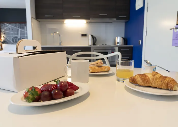 Naitly Poblenou 酒店 4*